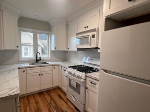 30 Lake Ave in Hilton, NY - Building Photo - Building Photo