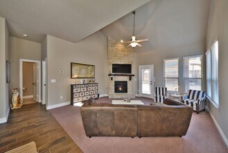 16100 Fair Winds Way in Edmond, OK - Building Photo - Building Photo