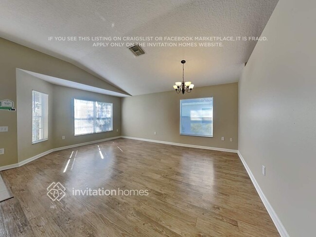 7827 Outerbridge St in Wesley Chapel, FL - Foto de edificio - Building Photo