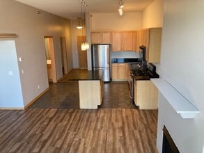 2650 University Ave W, Unit 321 in St. Paul, MN - Foto de edificio - Building Photo