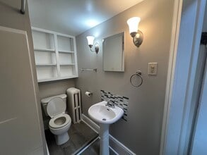 52 E 3rd St, Unit 202 in Corning, NY - Building Photo - Building Photo