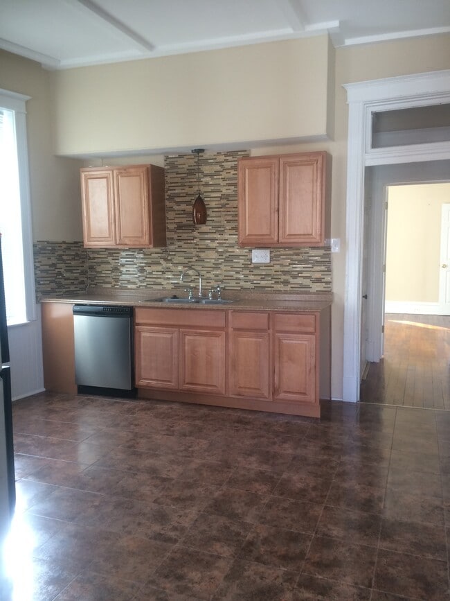 2668 Nebraska Ave, Unit 1