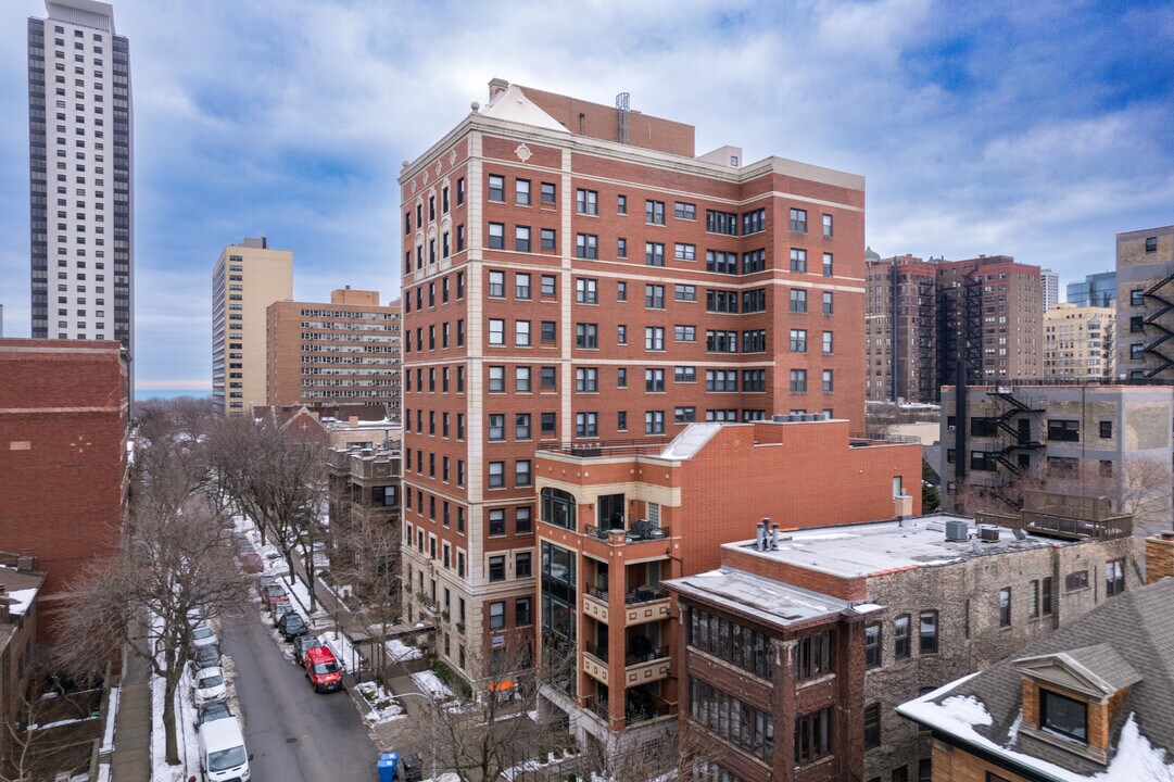 433 W Briar Pl in Chicago, IL - Foto de edificio