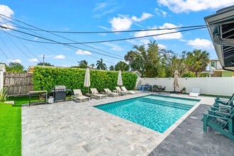 217 NE 11th St in Delray Beach, FL - Building Photo - Building Photo