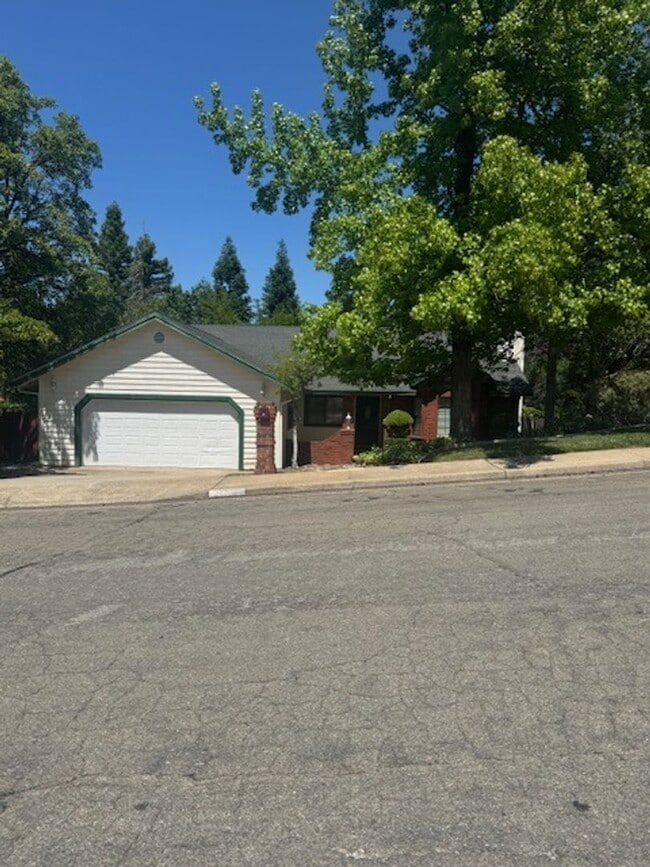 property at 3706 Mt Ashland Ave