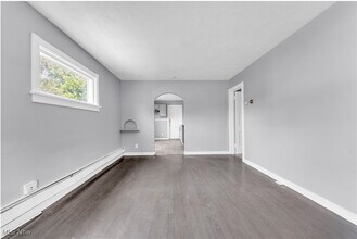 12518 Erwin Ave in Cleveland, OH - Building Photo - Building Photo