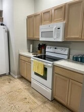 3025 Ashland Ln S in Kissimmee, FL - Building Photo - Building Photo