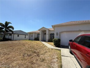 2244 SW 27th Terrace in Cape Coral, FL - Building Photo - Building Photo