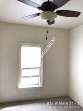 834 W Main St in Kalamazoo, MI - Building Photo - Building Photo