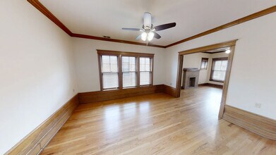 3759 N Lakewood Ave, Unit 3M in Chicago, IL - Foto de edificio - Building Photo