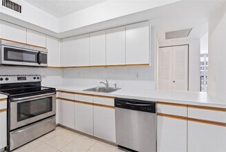 19195 Mystic Pointe Dr in Aventura, FL - Building Photo - Building Photo