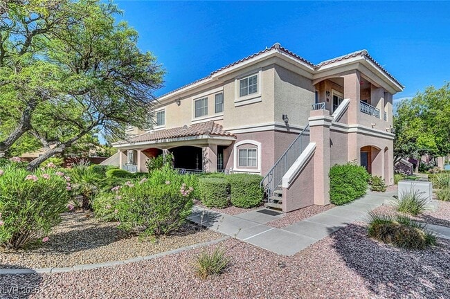 property at 10552 Pine Pointe Ave