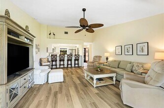 14513 Aeries Way Dr, Unit #423 in Ft. Myers, FL - Foto de edificio - Building Photo