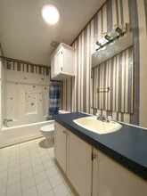 908 FM 2808 in Kempner, TX - Foto de edificio - Building Photo