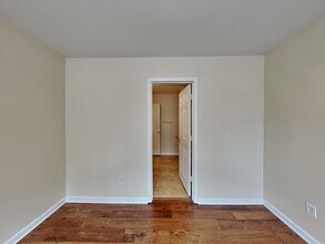 7115 Henderson Valley Ln in Charlotte, NC - Building Photo - Building Photo