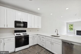 300 Moir Ave in Conshohocken, PA - Building Photo - Building Photo