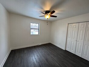 1112 E South Ave in Independence, MO - Building Photo - Building Photo