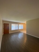 819 E 4th St in Long Beach, CA - Building Photo - Building Photo