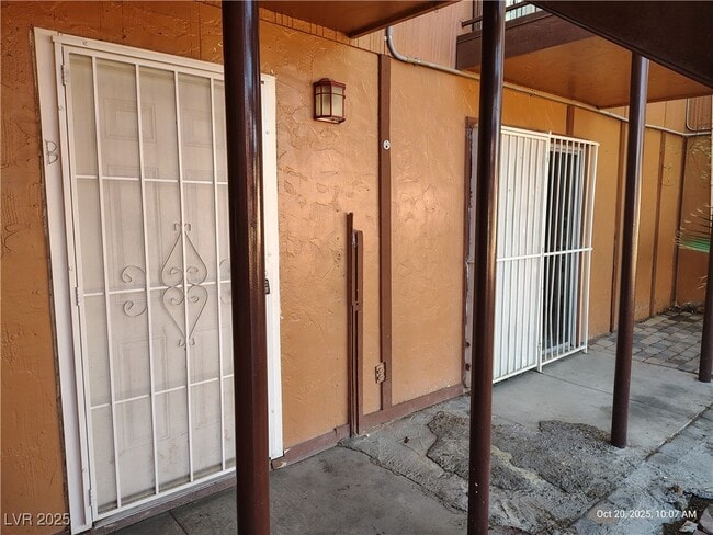 property at 3663 Kolendo Ct