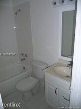 10781 Cleary Blvd-Unit -Apt 211 in Plantation, FL - Building Photo - Building Photo