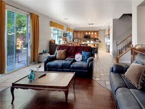 211 Belle Isle Ct in Henderson, NV - Building Photo - Building Photo