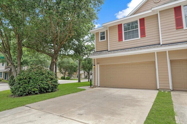 property at 17515 Kennesaw Mountain Ln