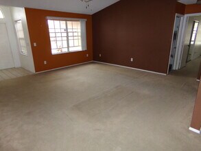 310 Seahorse Cir SE in Palm Bay, FL - Building Photo - Building Photo