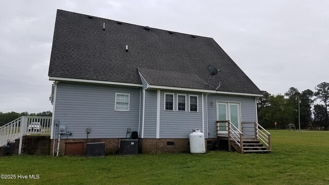 226 Lee's Mill Rd in Gates, NC - Building Photo - Building Photo