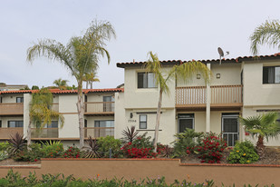 Bella La Costa Apartments