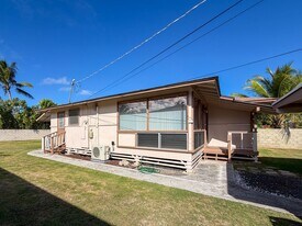 522 Punaa St in Kailua, HI - Building Photo