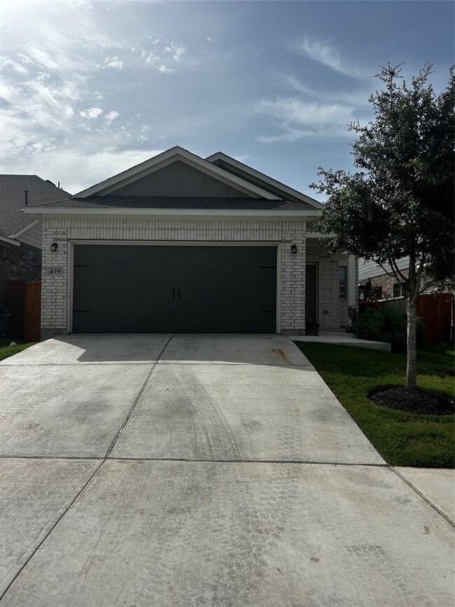 property at 439 Spinnaker Loop