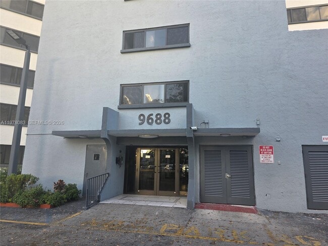 property at 9688 Fontainebleau Blvd