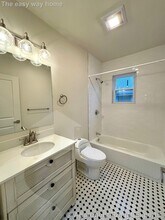 9 Bartlett St in Somerville, MA - Building Photo - Building Photo