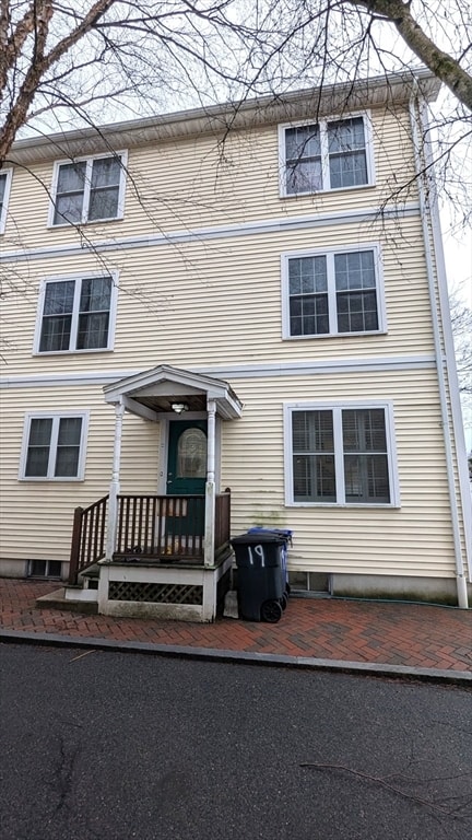 property at 19 Vineland St
