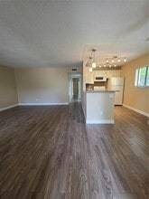 3300 Fox Chase Cir in Palm Harbor, FL - Building Photo - Building Photo