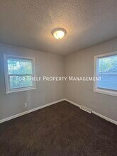 7503 SW 13th St in Des Moines, IA - Building Photo - Building Photo