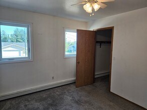 2806 S Barnette St in Fairbanks, AK - Building Photo - Building Photo
