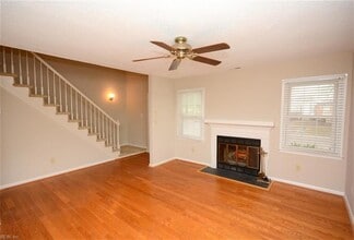 964 St Andrews Reach in Chesapeake, VA - Building Photo - Building Photo