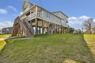 205 Rue Orleans St in Baytown, TX - Building Photo - Building Photo