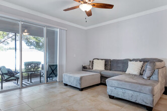 10424 Red Carpet Ct in Riverview, FL - Foto de edificio - Building Photo