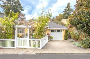 231 Elm Ave in Mill Valley, CA - Building Photo