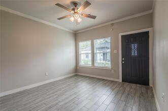 8119 Autumn Ln in Houston, TX - Building Photo - Building Photo