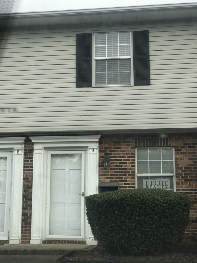 250 Nixon Road, Unit 16 in Belmont, NC - Building Photo - Building Photo