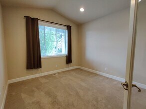 1580 Ridgeview Loop SW in Tumwater, WA - Building Photo - Building Photo