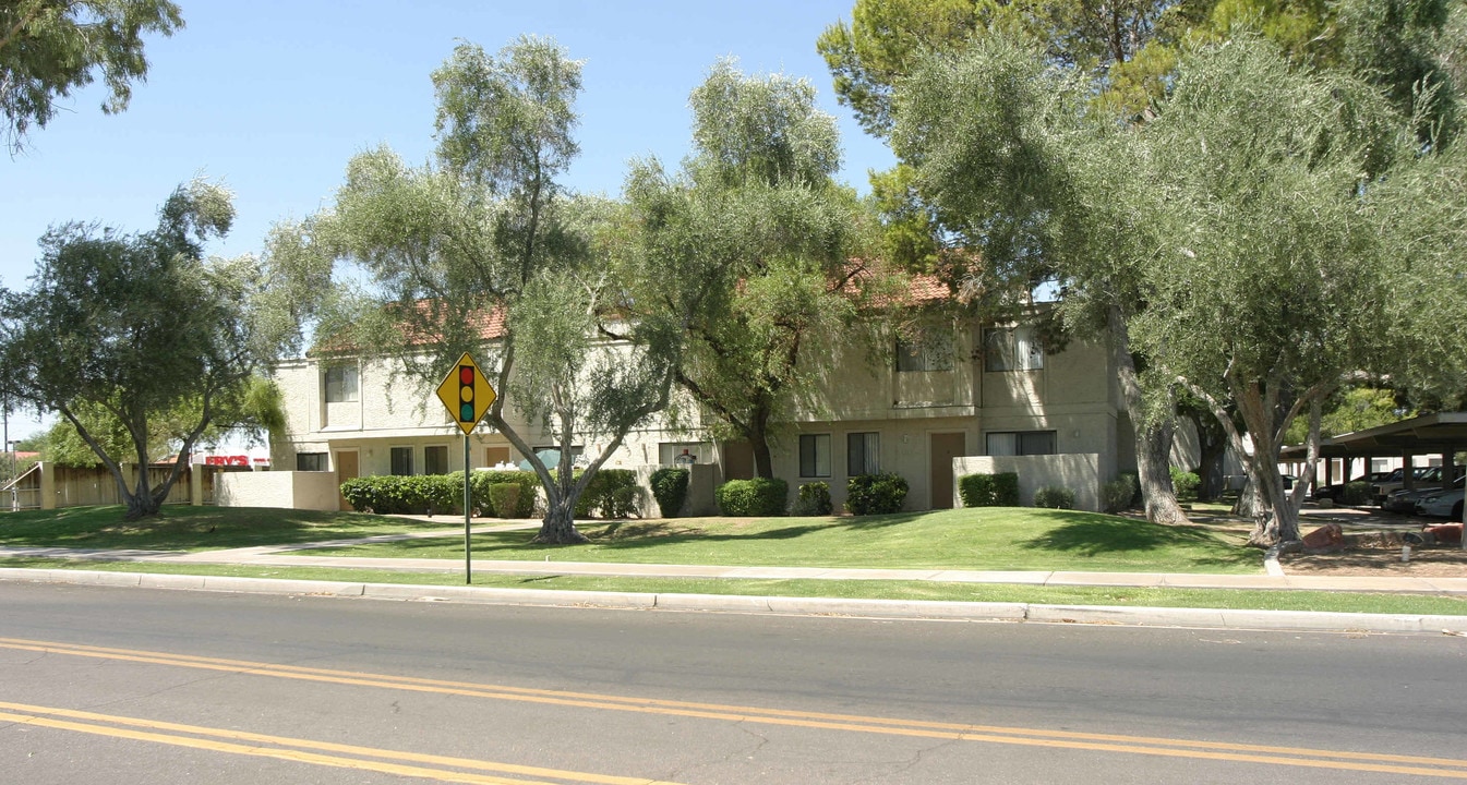 Shadow Bend Condominiums in Scottsdale, AZ - Foto de edificio