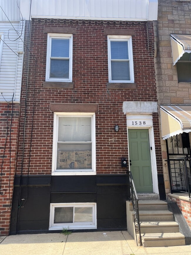 property at 1538 S Dover St