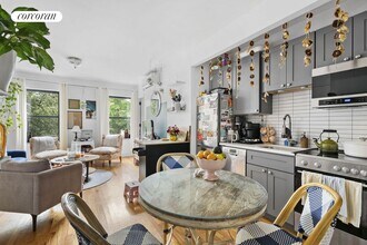 81 Clermont Ave in Brooklyn, NY - Building Photo - Building Photo