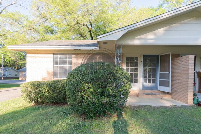 property at 3216 Jim Lee Rd