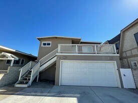 1066 Hingham Ln in Ventura, CA - Building Photo