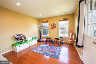 1414 Bird Watch Ct in Woodbridge, VA - Building Photo - Building Photo